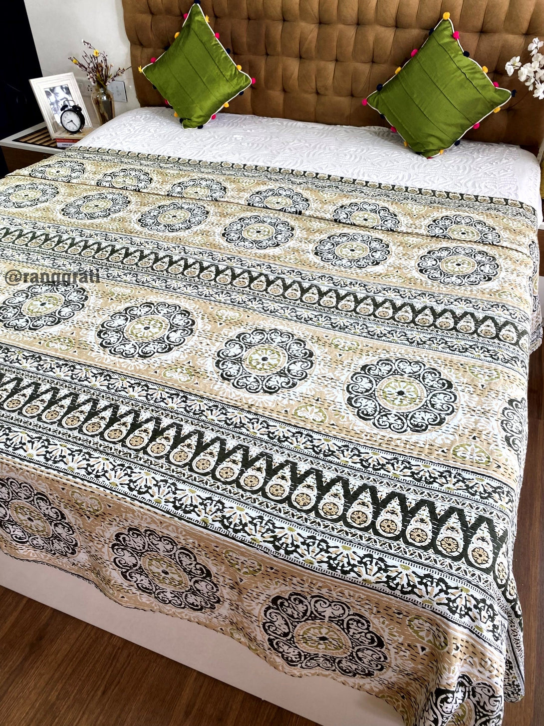 Mehndi Green Geometric Kantha Bedcover For Double Bed King Size - Bedcover
