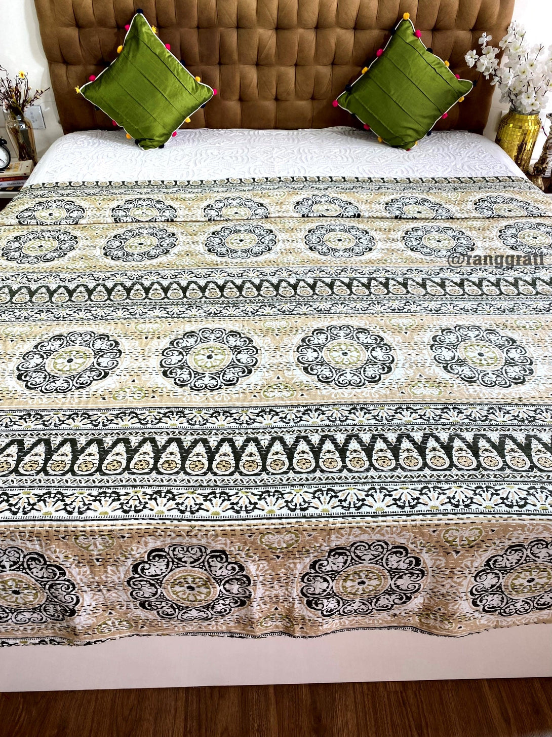 Mehndi Green Geometric Kantha Bedcover For Double Bed King Size - Bedcover