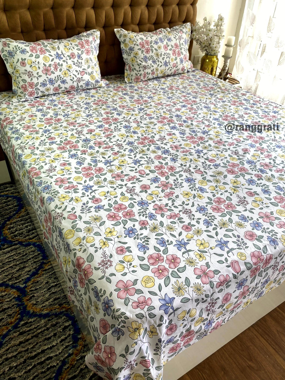 Multicolored Floral Cotton Bedsheet Queen Size 200 TC - Bedsheet