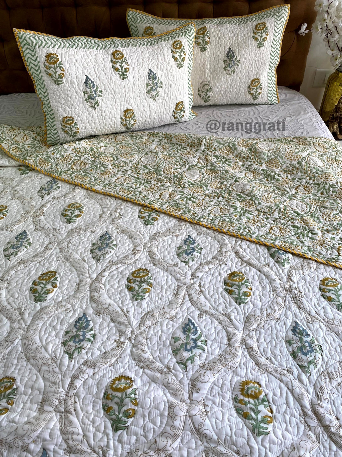 Mustard Yellow Contemporary Mulmul Voile Quilted Bedcover King Size Reversible