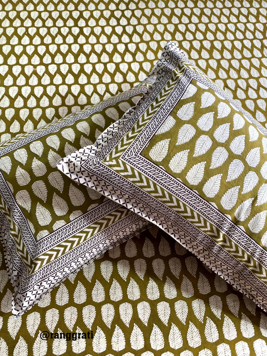 Olive Brown Leaves Jaipuri Cotton Bedsheet King Size With Pillow Covers