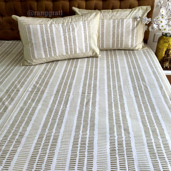 Olive Green Dashed Lines Jaipuri Cotton Bedsheet King Size - Bedsheet