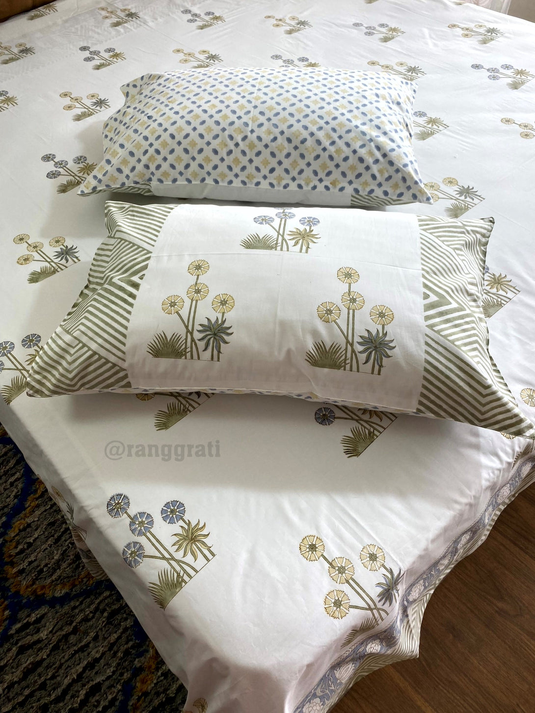 Pastel Color Floral Super King Size 250 TC Bedsheet Cotton Hand Block With Pillow Covers