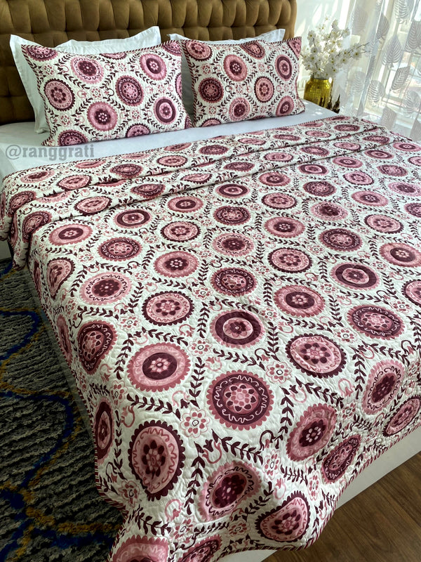 King Size Pastel Maroon Geometric Quilted Bedcover Luxury Quality