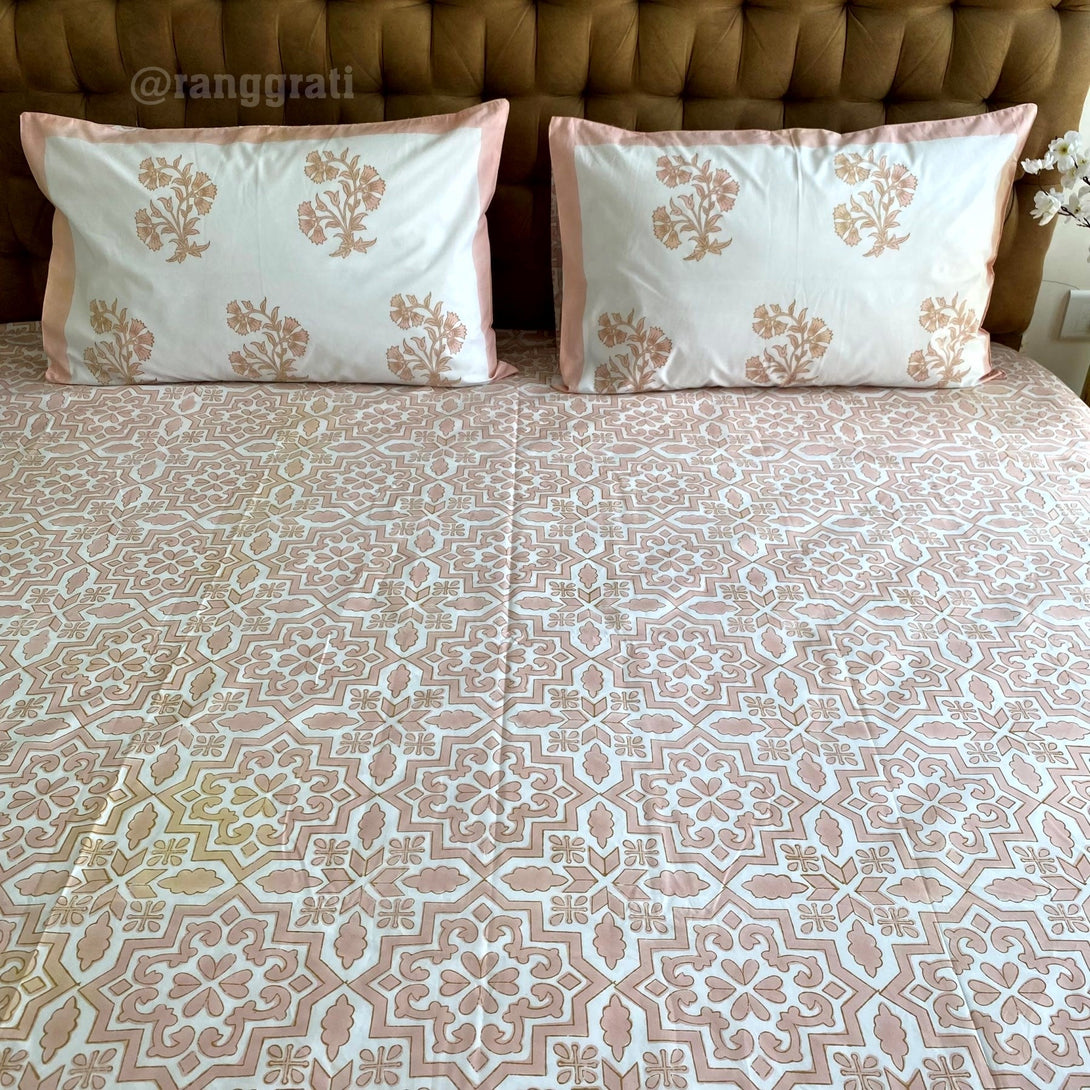Peach Geometric Super King Size 250 TC Bedsheet Cotton Hand Block - Bedsheet