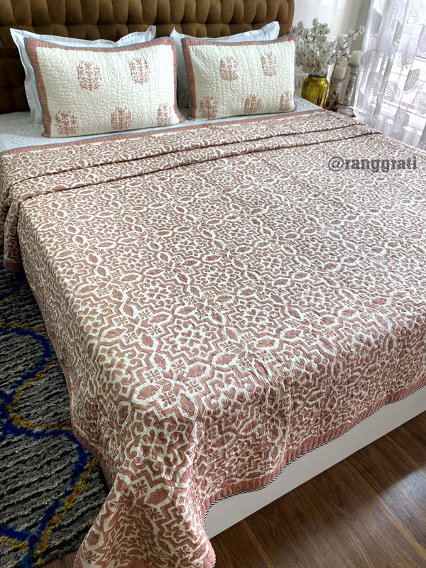 Pure Mulmul Cotton Peach Geometric Quilted Bedcover Super King 108 X 108