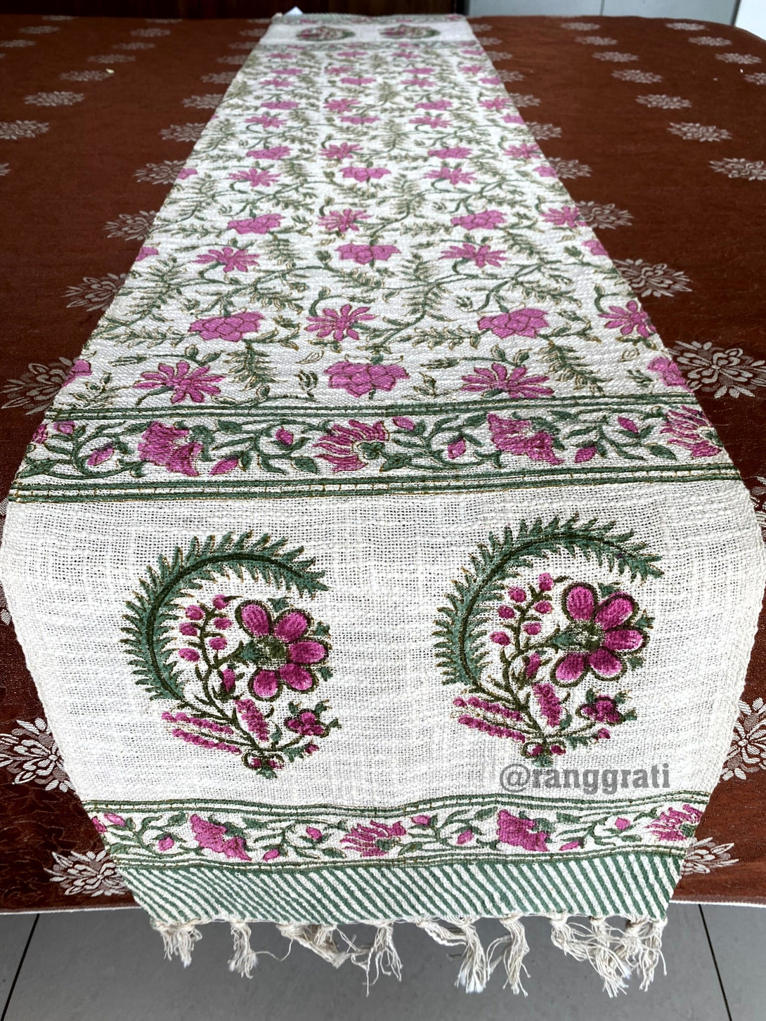 Pink Jaal Floral Jute Cotton Table Runner For 6 Seater