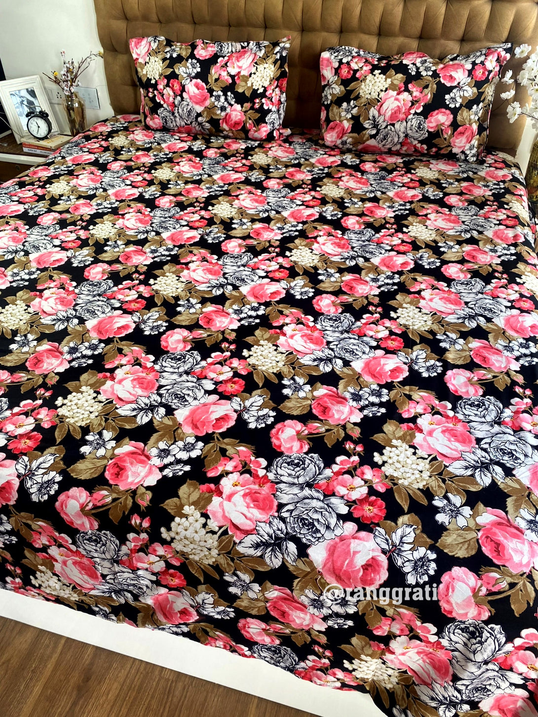 Black Base Pink Roses Bedsheet Super King Size Cotton