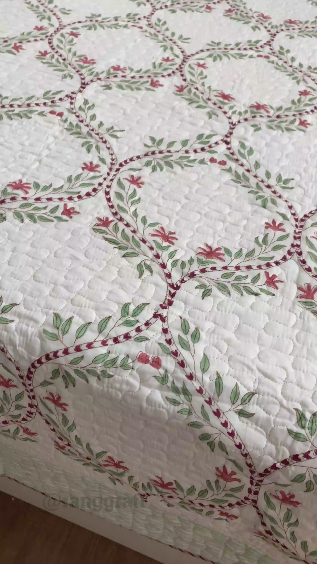 Green Jaal Floral Mulmul Voile Quilted Bedcover 90 X 108(King Size)