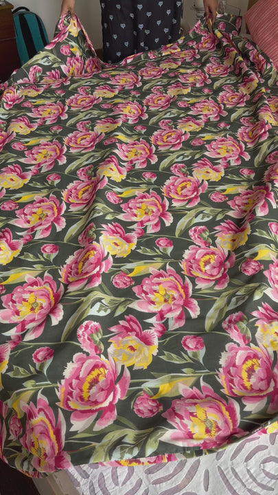Dark Green Pink Floral Dohar In Pure Mulmul Cotton Reversible