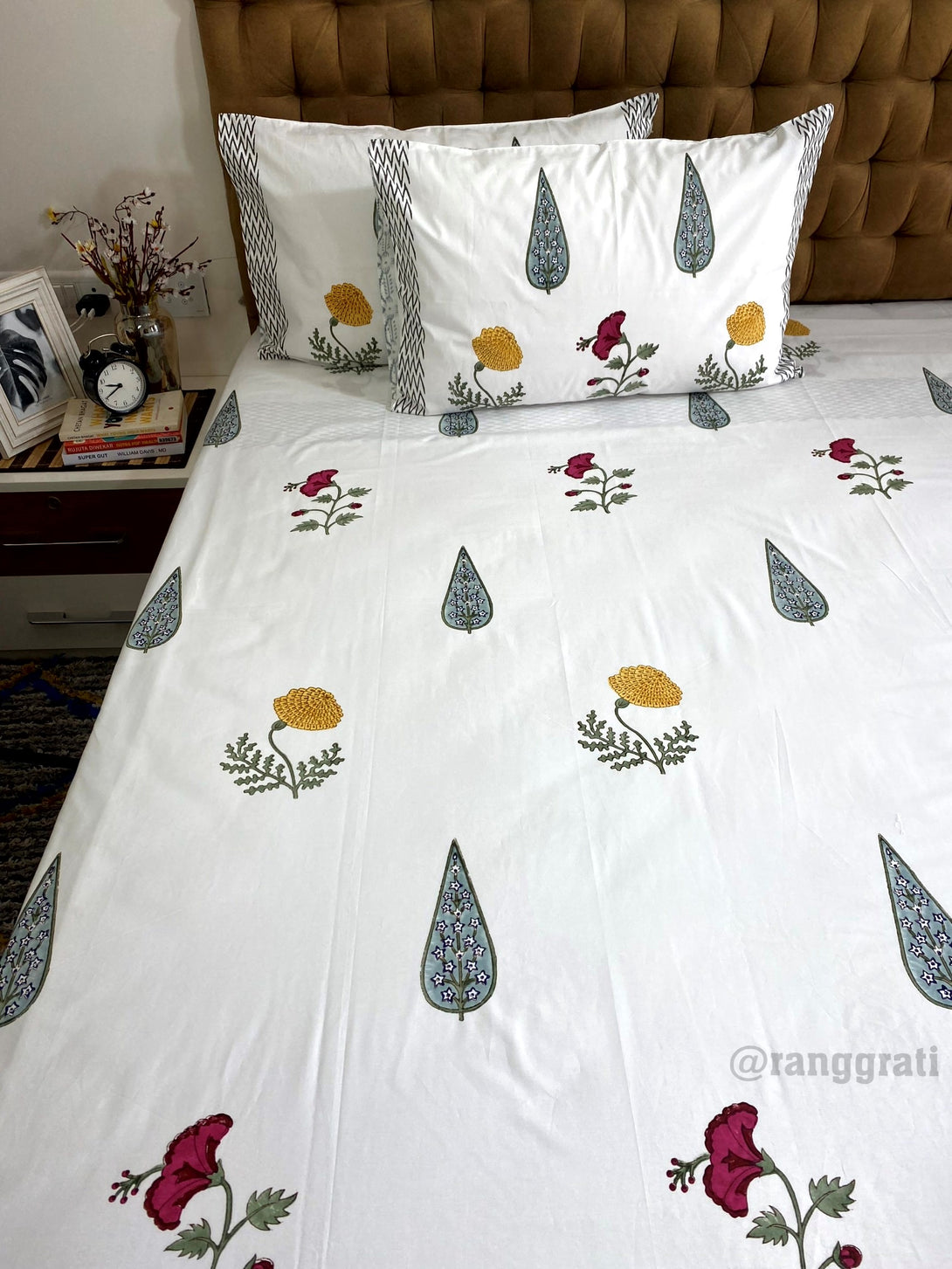 Red Hibiscus Super King Size 250 TC Bedsheet Cotton Hand Block