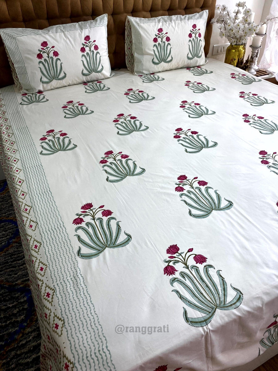 Red Lotus Floral Super King Size 250 TC Bedsheet Cotton Hand Block