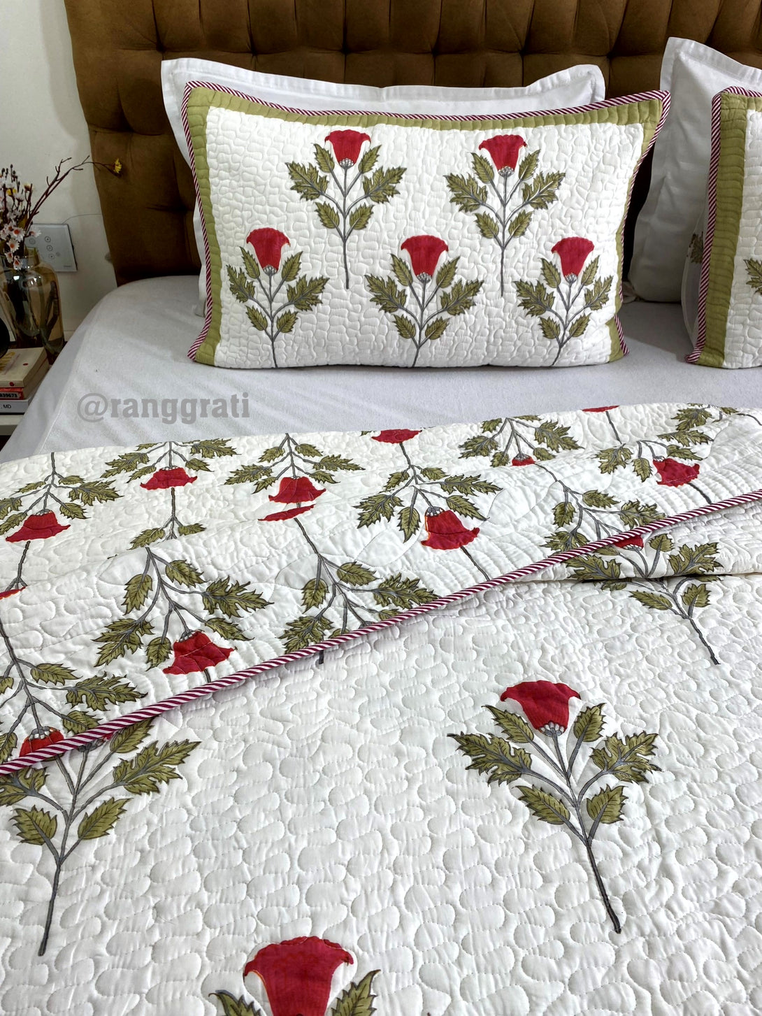Super King Size Red Rose Quilted Bedcover 