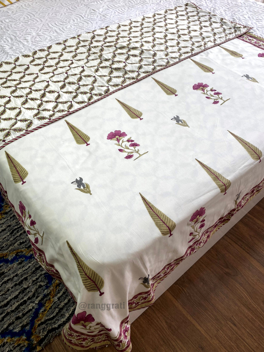 Rouge Pink Floral Dohar For Single Bed In Mulmul Cotton Reversible