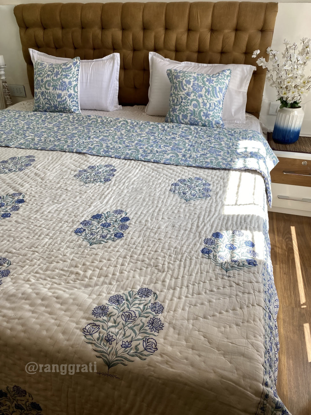 Royal Blue Floral Double King Razai / Quilt Cotton Hand Block Jaipuri Reversible