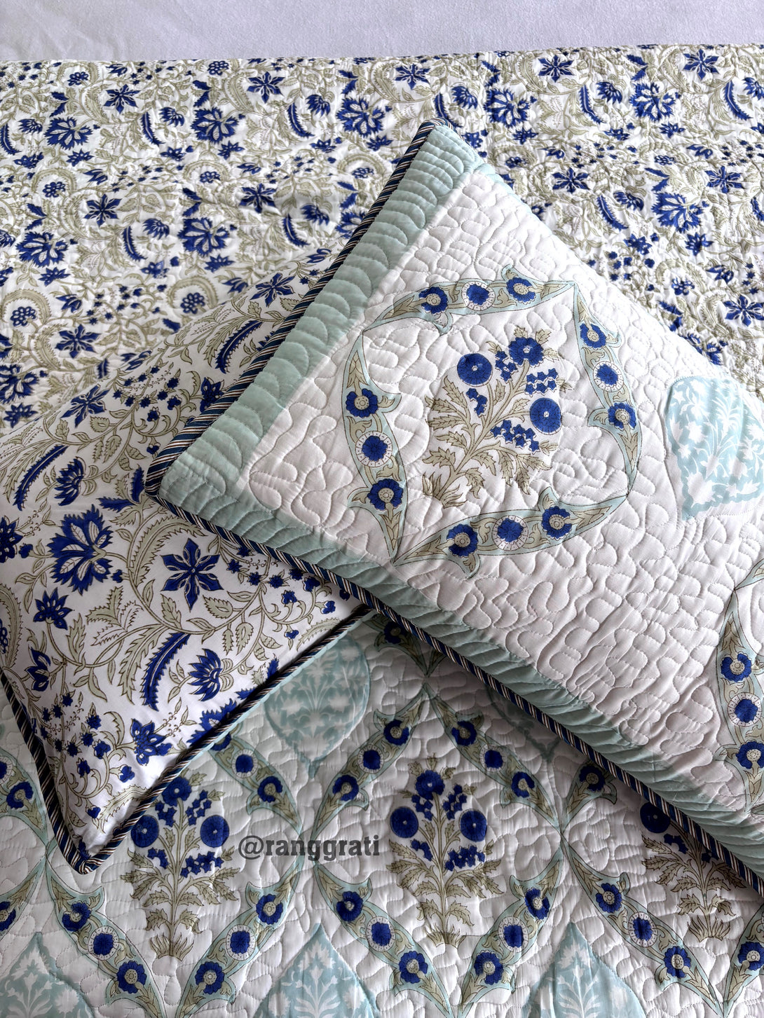 Royal Blue Zinnia Floral Mulmul Voile Quilted Bedcover 90 X 108 With Pillow Covers
