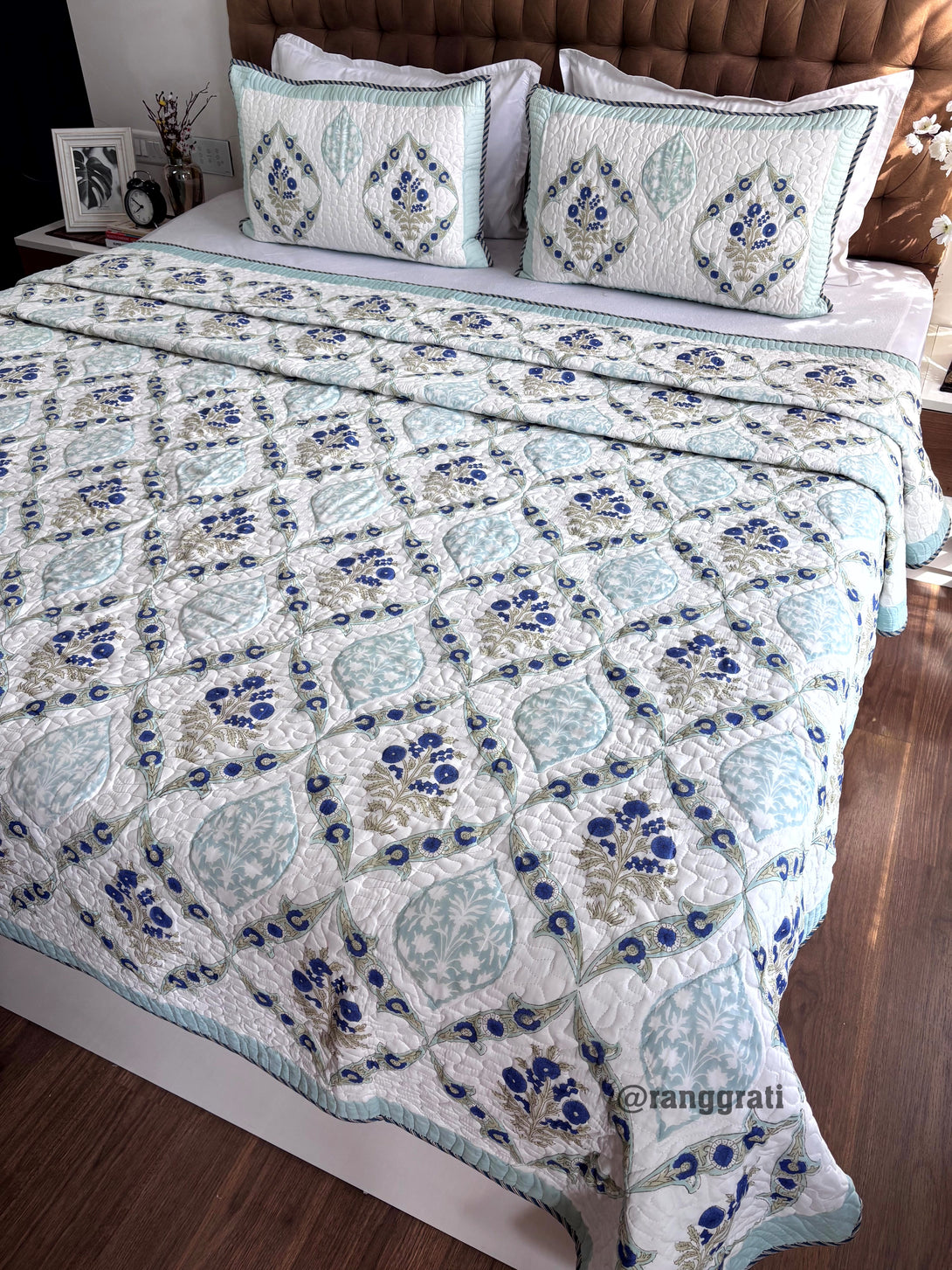 King Size Royal Blue Zinnia Floral Mulmul Voile Quilted Bedcover