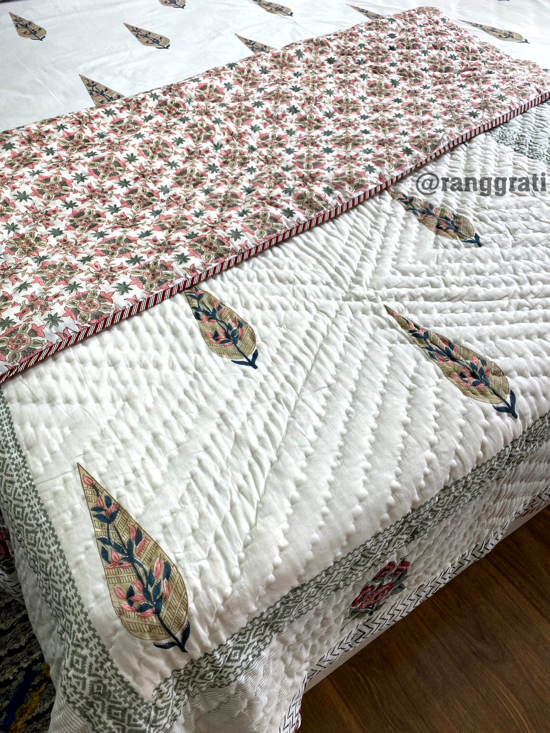 Reversible Sap Green Leaves Single Bed Jaipuri Razai / Quilt Cotton Hand Block