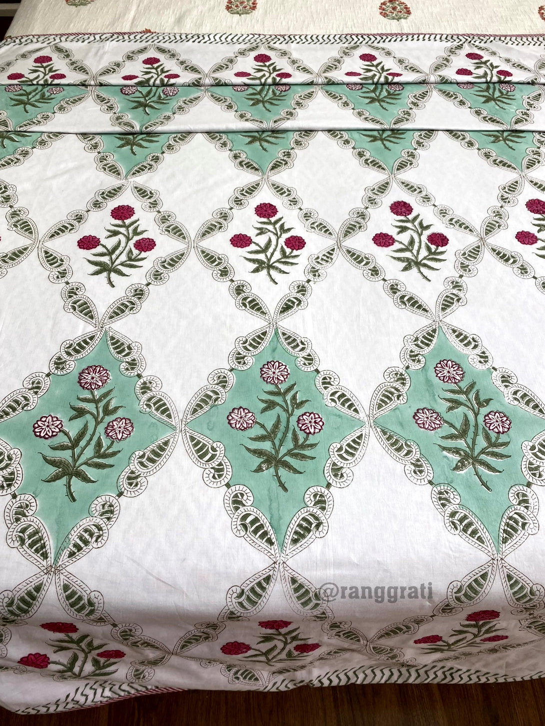 Sea Green Floral Dohar In Mulmul Cotton Reversible For Single Bed