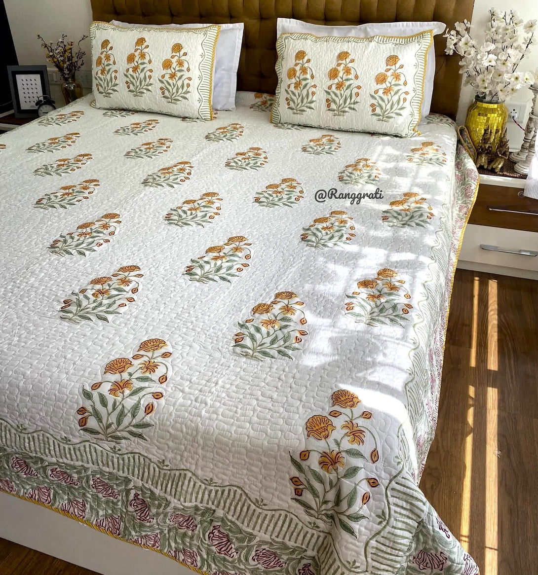 Splendid Yellow Quilted Bedcover Mulmul Voile Reversible King Size - Bedcover