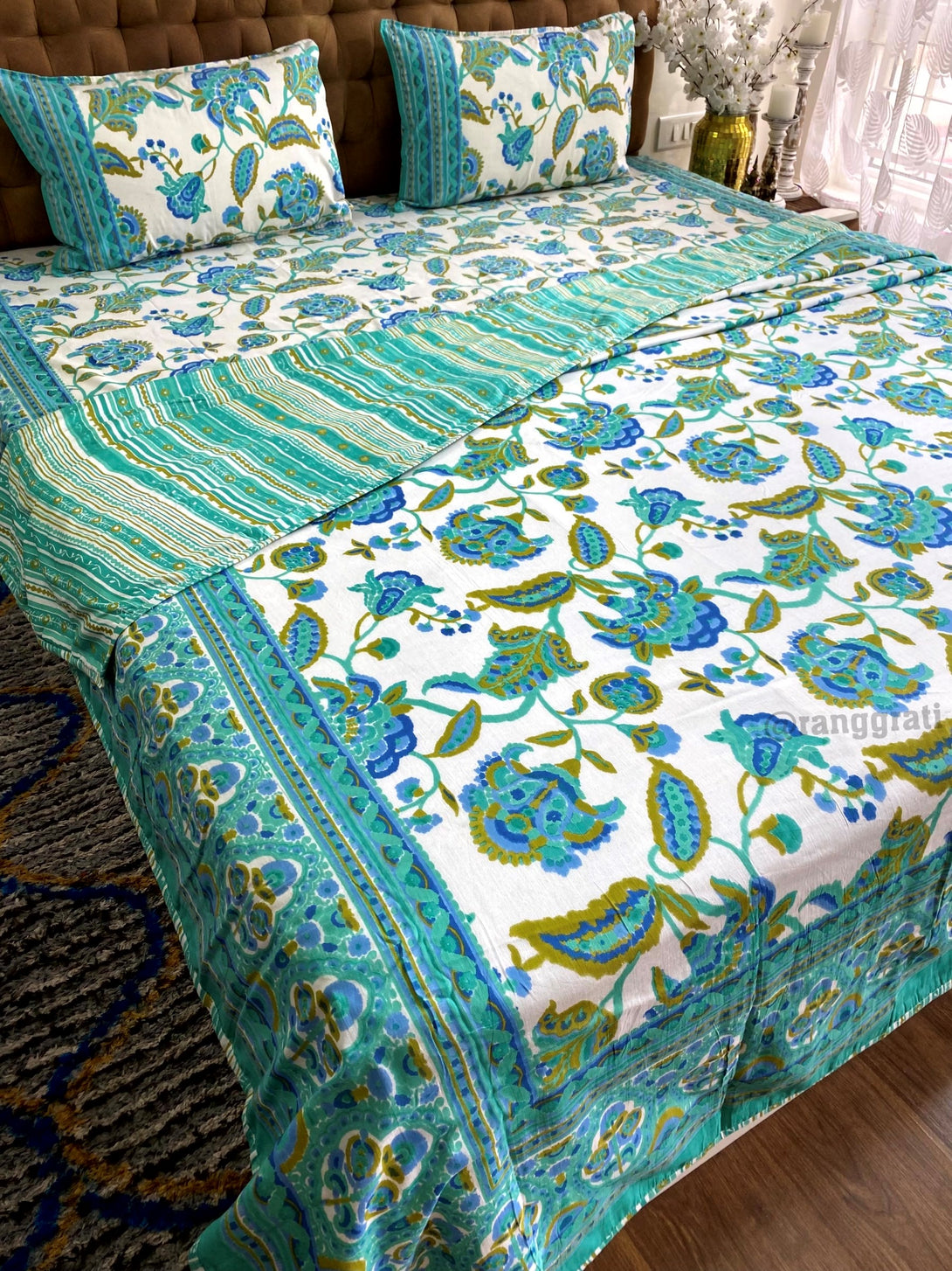 Elegant Turquoise Floral Bedding Set with Lightweight Dohar