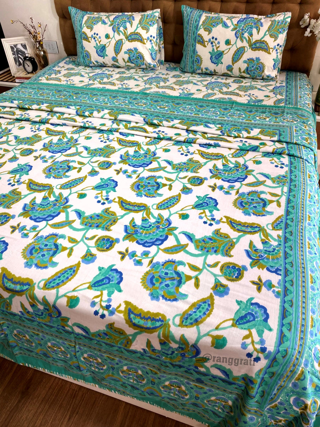 Turquoise Floral Percale Bedsheet with Soft Mulmul Dohar