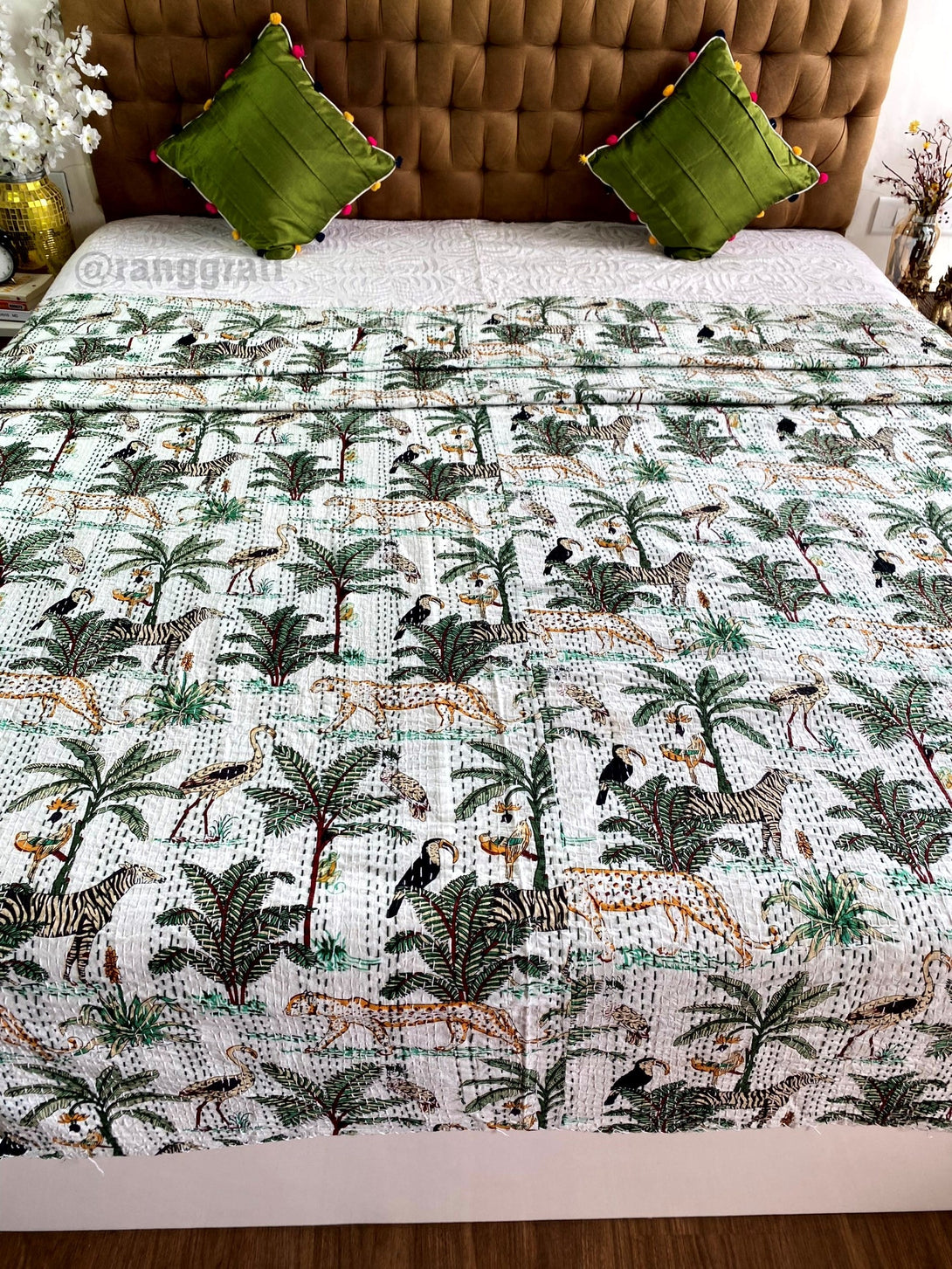 White Animal Kantha Bedcover For Double Bed King Size - Bedcover