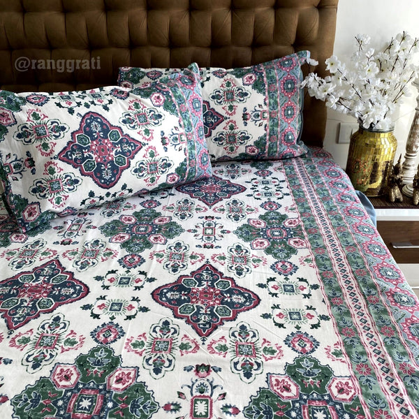 White Geometric Jaipuri Cotton Bedsheet Super King Size - Bedsheet