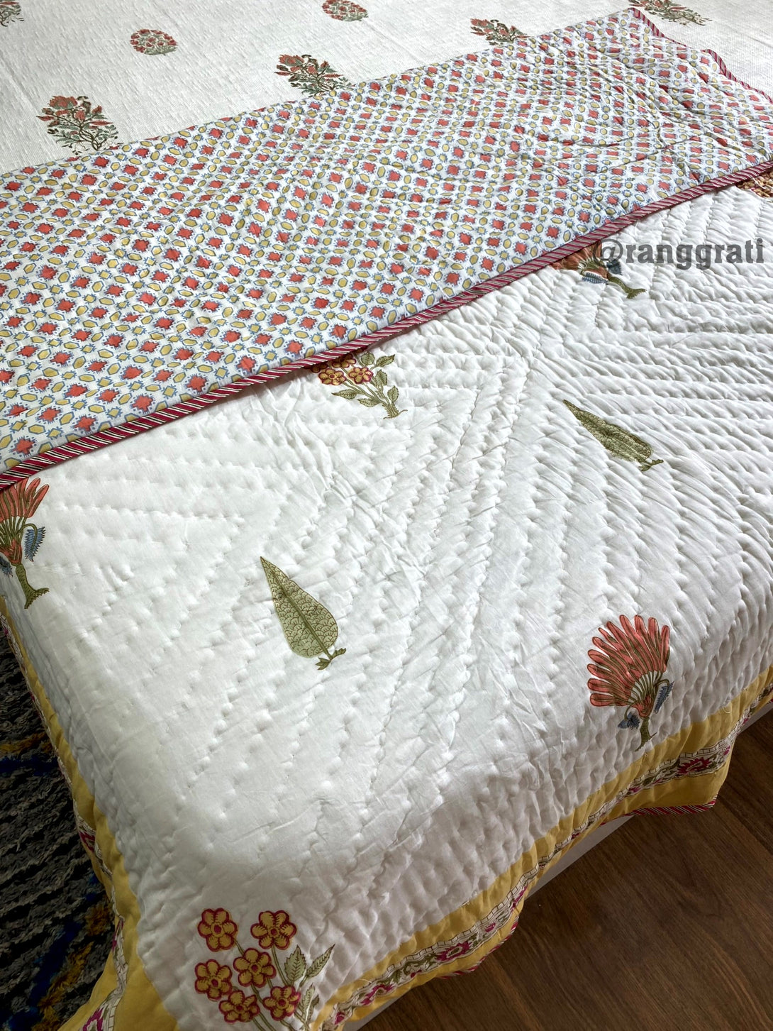 Yellow Border Pansy Floral Single Bed Jaipuri Razai / Quilt Cotton Hand Block Reeversible