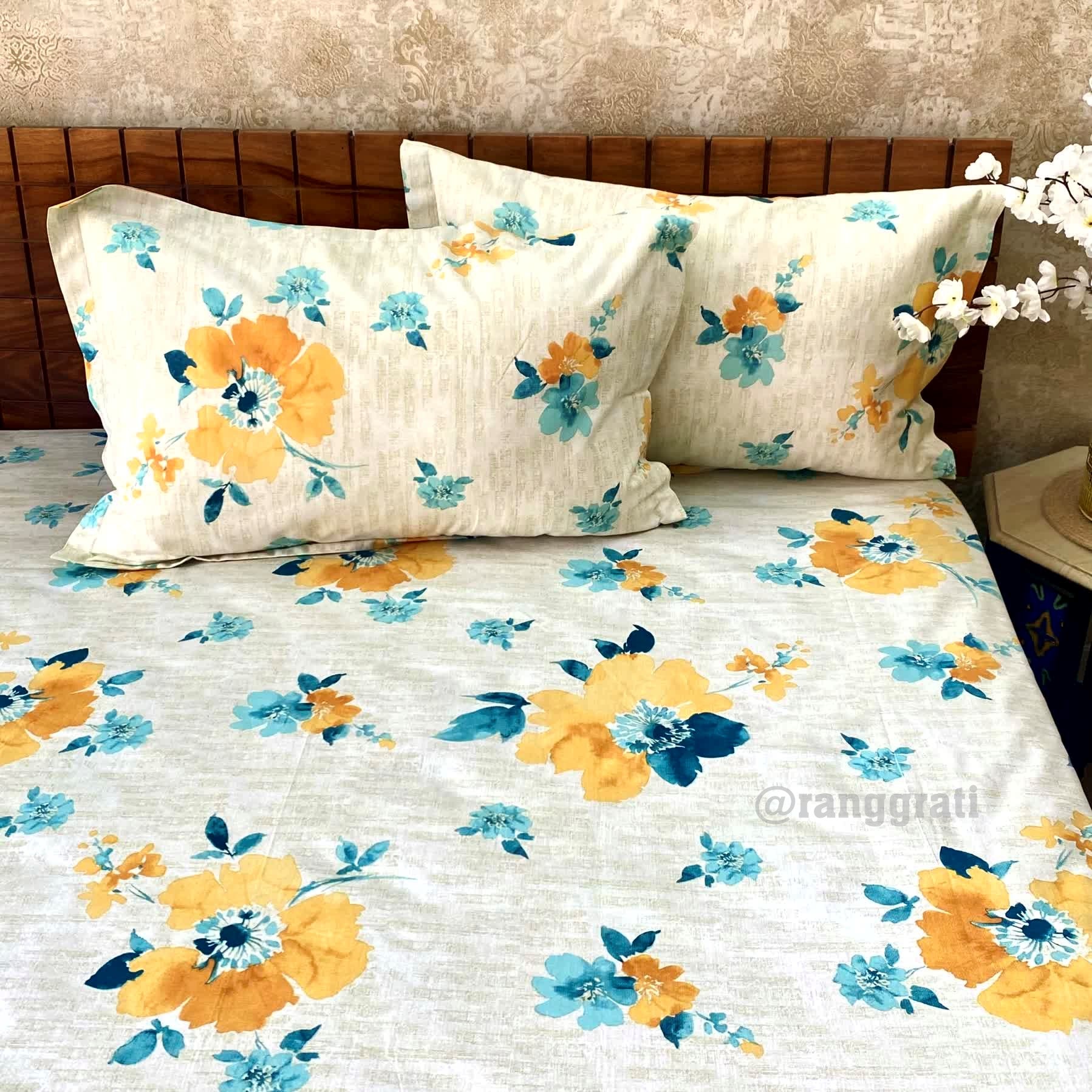Yellow Cotton Bedsheet Queen Size 200 TC - Bedsheet