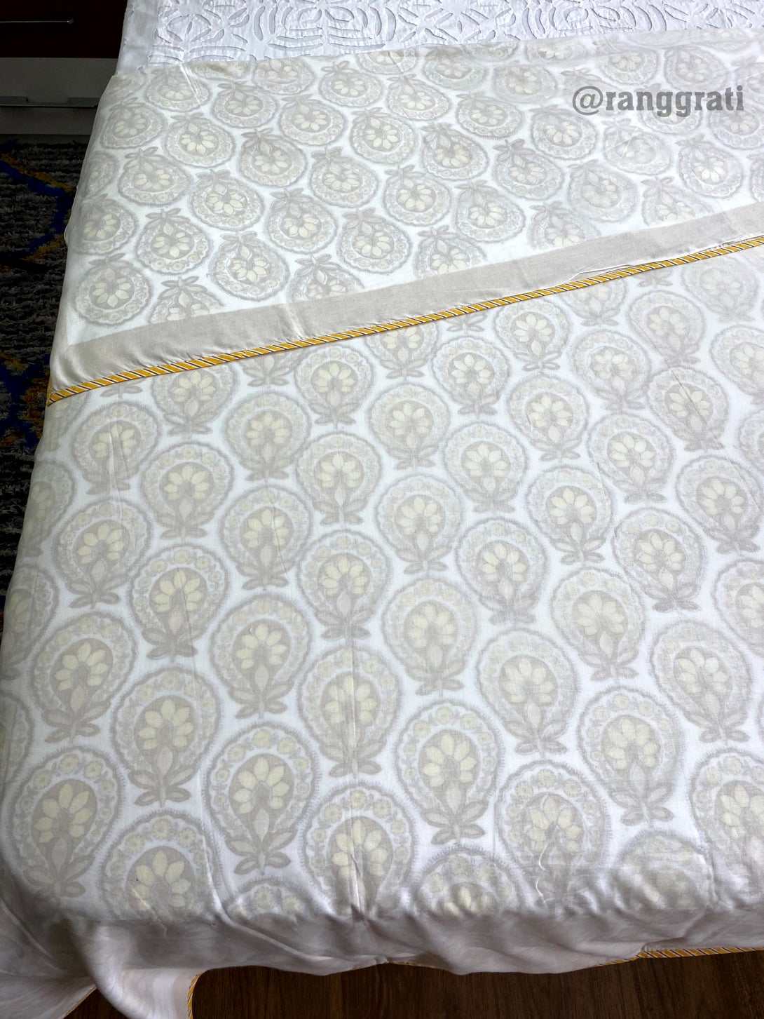 King Size Yellow Daffodil Floral 3D Dohar For Double Bed In Mulmul