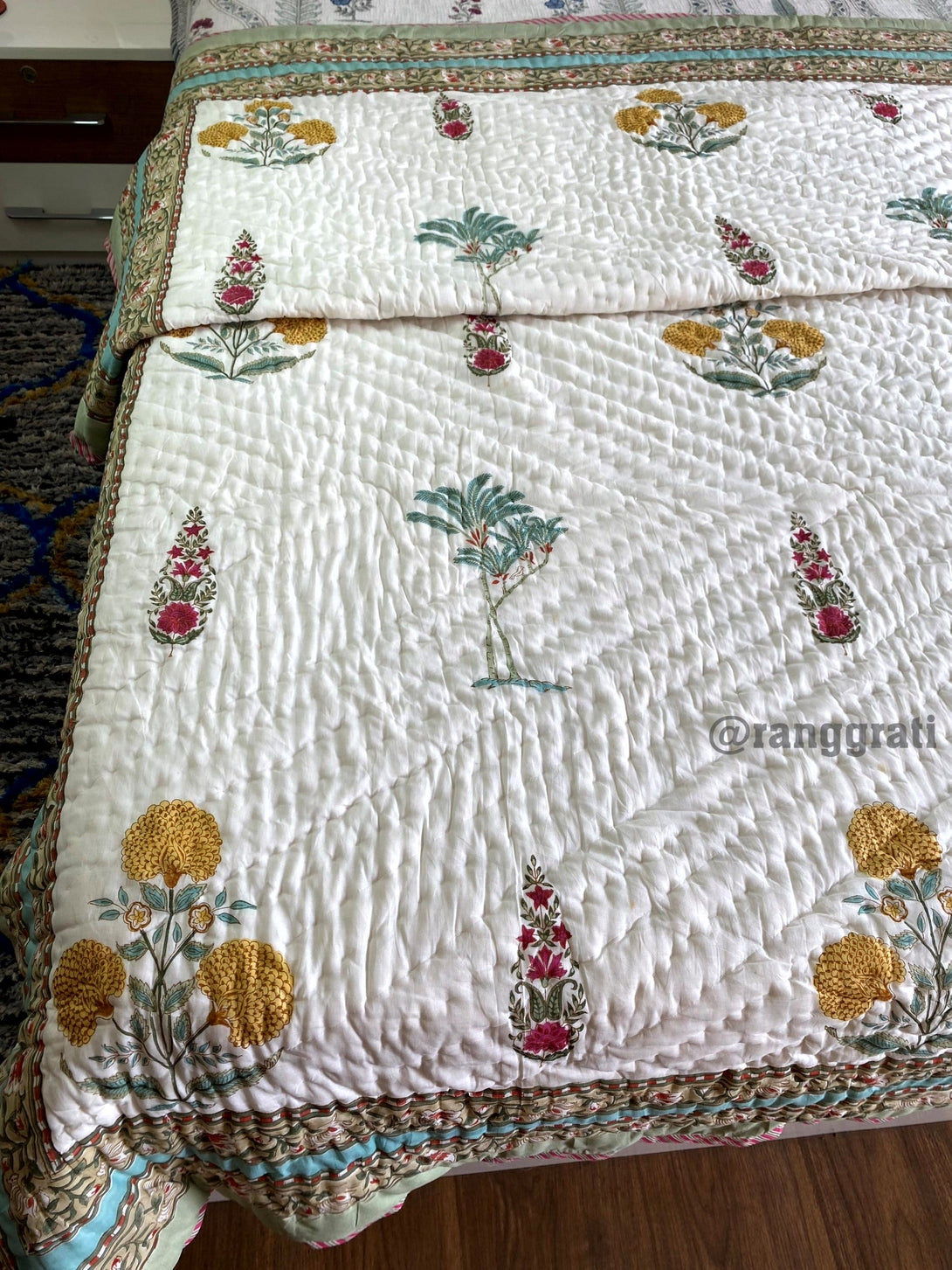 Yellow Dahlia Double Jaipuri Razai / Quilt Cotton - Razai