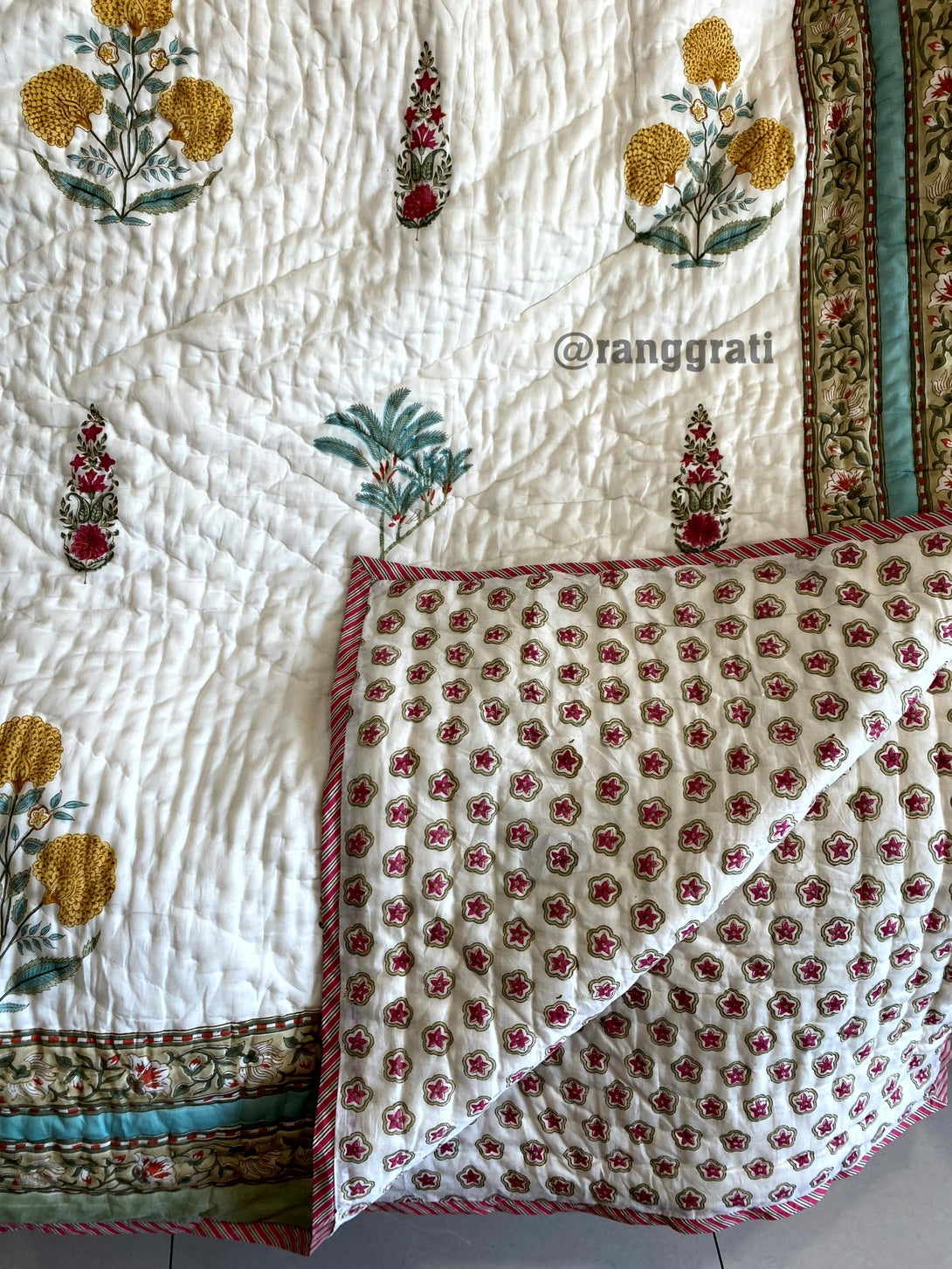Yellow Dahlia Double Jaipuri Razai / Quilt Cotton - Razai