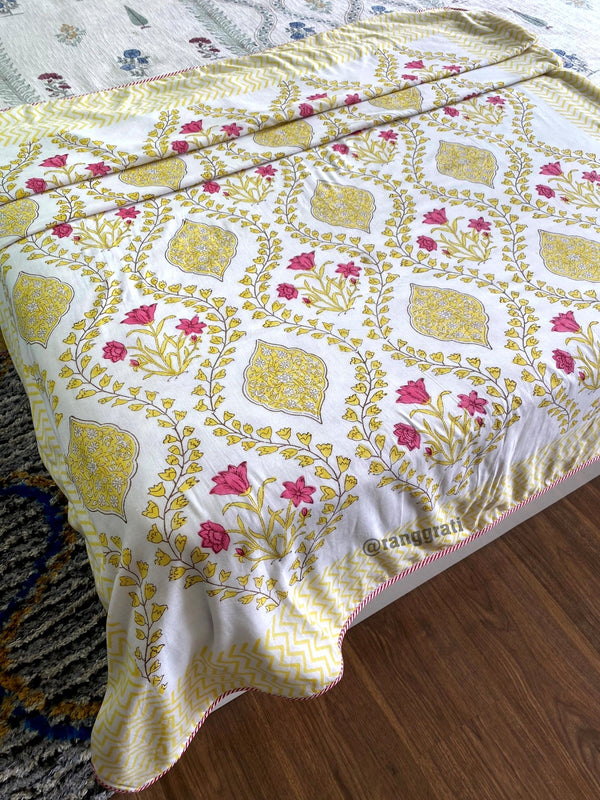 Yellow Floral Jaal Dohar For Single Bed In Mulmul Cotton Reversible - Dohar